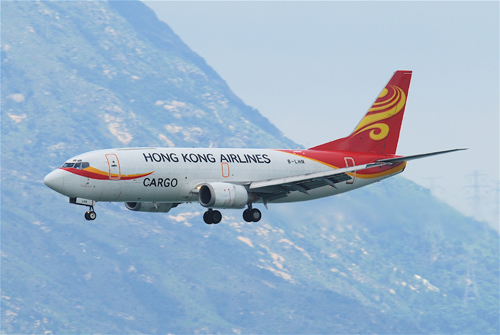 Bị dọa đánh bom, máy bay Hong Kong hạ cánh khẩn